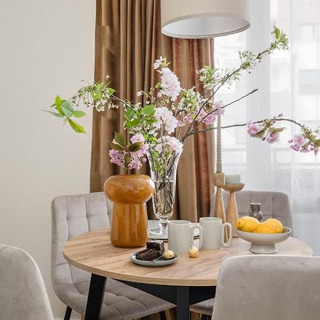 Ts Gold New Town Apartment & Free Private Parking Estetino Exterior foto